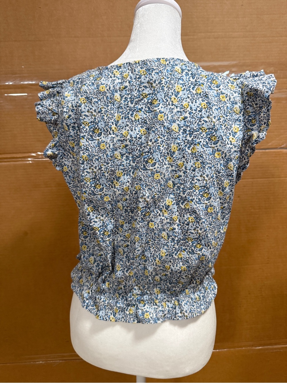 Universal Threads Blue Floral Ruffled Wrap Crop Top - Picture 3 of 4